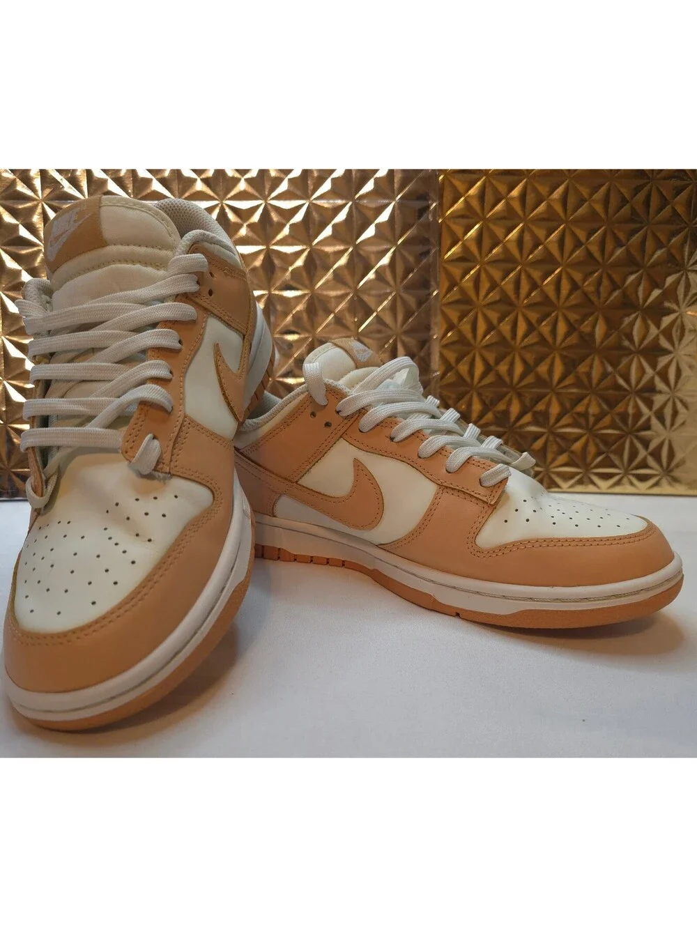 Womens size 10 Nike Dunk Low 